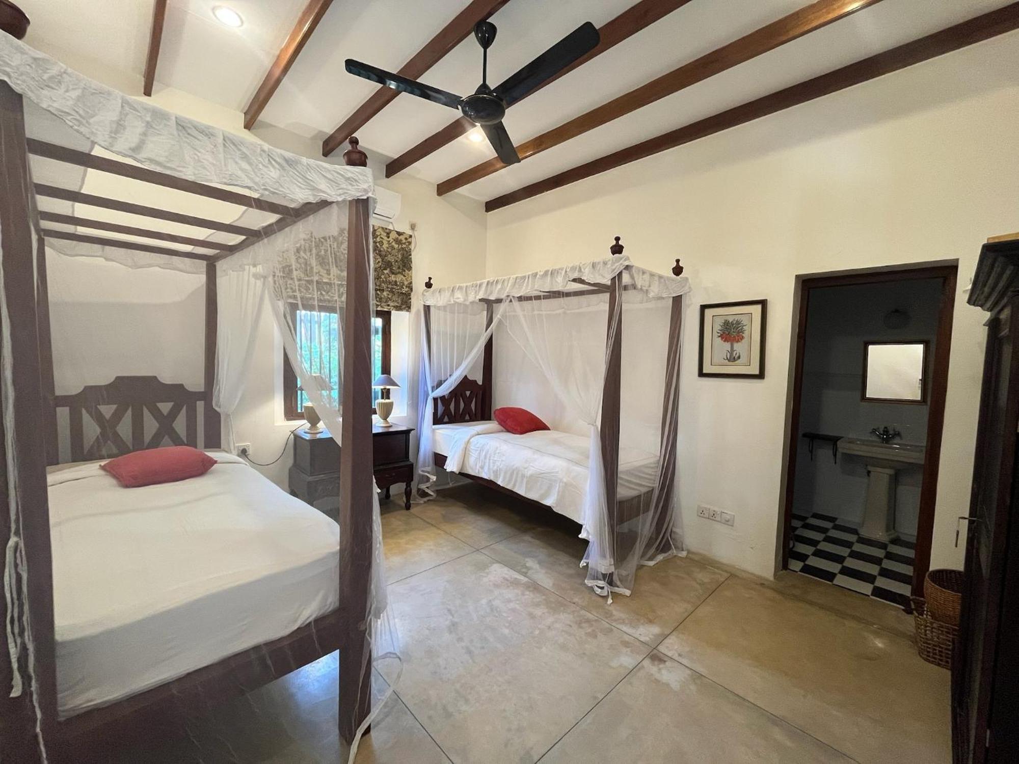 Samudrawasa Luxury Colonial Villa & Beach House Ambalangoda  Extérieur photo
